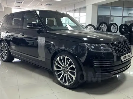 Land Rover Range Rover 2018 года за 38 500 000 тг. в Алматы – фото 3