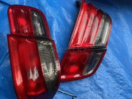 Задний стоп Mercedes Benz W210 рестайлинг за 1 390 тг. в Алматы – фото 2