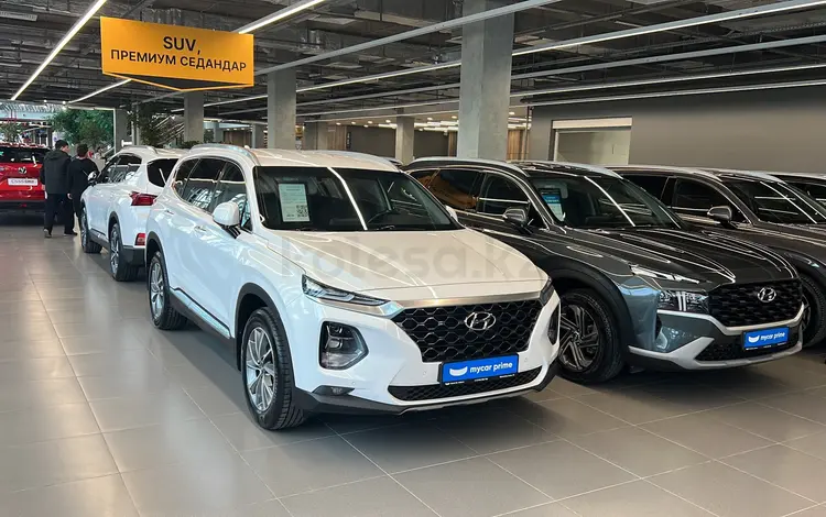 Hyundai Santa Fe 2020 года за 16 800 000 тг. в Астана