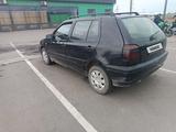 Volkswagen Golf 1994 годаfor975 000 тг. в Алматы – фото 4