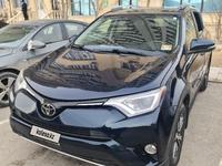 Toyota RAV4 2017 годаfor10 000 000 тг. в Актау