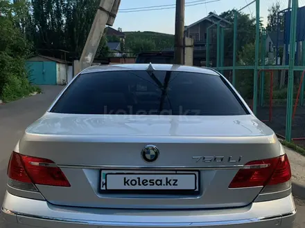 BMW 750 2006 года за 6 500 000 тг. в Алматы – фото 10