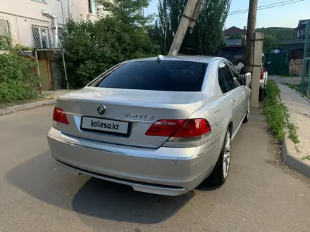 BMW 750 2006 года за 6 500 000 тг. в Алматы – фото 7