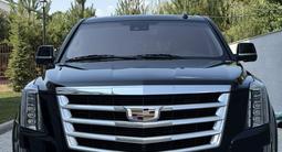 Cadillac Escalade 2018 года за 30 000 000 тг. в Алматы