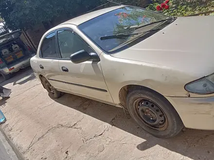 Mazda 323 1996 года за 1 100 000 тг. в Шымкент – фото 5