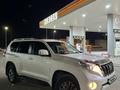 Toyota Land Cruiser Prado 2016 года за 18 800 000 тг. в Уральск – фото 2