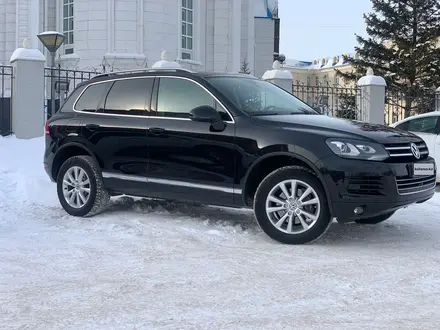 Volkswagen Touareg 2012 года за 14 000 000 тг. в Астана – фото 15