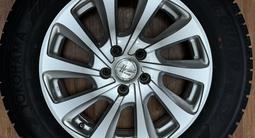 Комплект колес — шины и диски за 300 000 тг. в Алматы