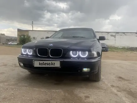 BMW 520 1998 года за 3 200 000 тг. в Караганда – фото 2