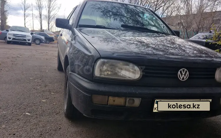 Volkswagen Golf 1994 годаfor1 700 000 тг. в Экибастуз