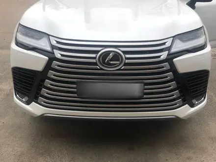 Lexus LX 600 2022 года за 47 000 000 тг. в Актобе