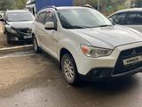 Mitsubishi ASX 2011 года за 2 100 000 тг. в Актобе – фото 2