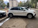 Mitsubishi ASX 2011 года за 2 100 000 тг. в Актобе – фото 3
