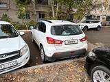 Mitsubishi ASX 2011 года за 2 100 000 тг. в Актобе – фото 4