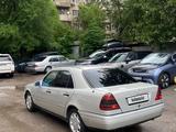 Mercedes-Benz C 280 1995 года за 2 800 000 тг. в Алматы – фото 3
