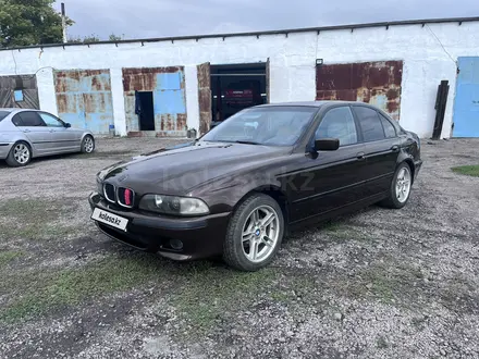 BMW 523 1998 года за 3 850 000 тг. в Кокшетау