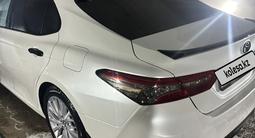 Toyota Camry 2019 года за 13 000 000 тг. в Караганда – фото 2