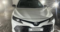 Toyota Camry 2019 года за 14 000 000 тг. в Караганда