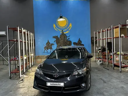 Toyota Camry 2013 года за 8 300 000 тг. в Актау – фото 2