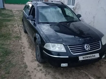 Volkswagen Passat 2005 года за 2 000 000 тг. в Уральск – фото 2