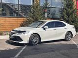 Toyota Camry 2019 года за 15 100 000 тг. в Караганда