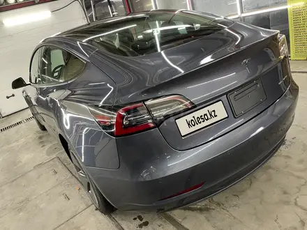 Tesla Model 3 2022 года за 16 000 000 тг. в Алматы – фото 4