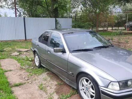 BMW 318 1995 годаүшін1 550 000 тг. в Уральск – фото 3