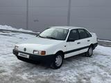 Volkswagen Passat 1991 годаүшін1 680 000 тг. в Караганда – фото 4