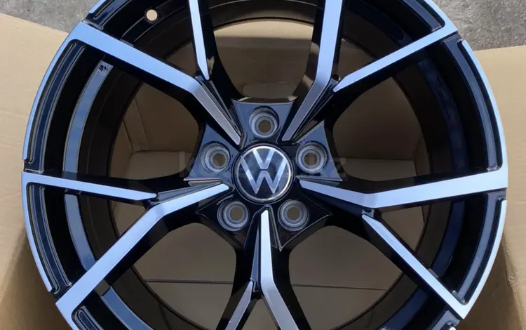 Диски для Volkswagen Tiguan R18 за 230 000 тг. в Алматы