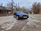 BMW 528 1999 года за 1 999 999 тг. в Алматы – фото 3