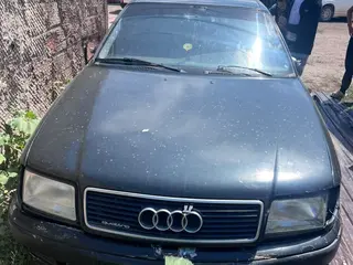 Audi 100