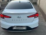 Hyundai Elantra 2019 года за 8 200 000 тг. в Шымкент – фото 5