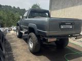 Toyota Hilux Surf 1988 годаүшін3 500 000 тг. в Алматы – фото 3