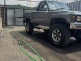 Toyota Hilux Surf 1988 годаүшін3 500 000 тг. в Алматы