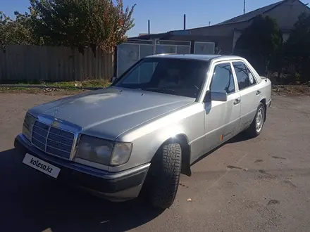 Mercedes-Benz E 230 1992 года за 1 600 000 тг. в Чунджа – фото 7