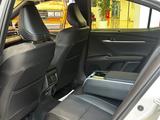 Toyota Camry Luxe eCVT 2025 годаүшін26 190 000 тг. в Алматы – фото 4