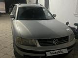 Volkswagen Passat 1998 годаүшін1 300 000 тг. в Тараз