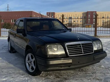 Mercedes-Benz E 220 1994 года за 1 500 000 тг. в Талдыкорган