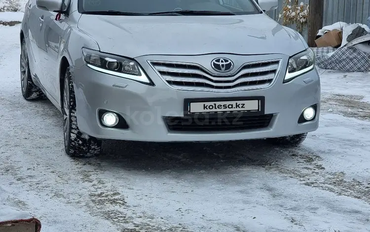 Toyota Camry 2008 года за 6 800 000 тг. в Актобе