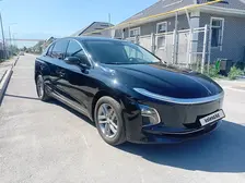Hongqi E-QM5, 2025