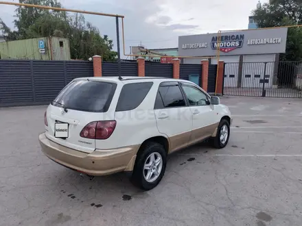 Toyota Harrier 1998 года за 4 200 000 тг. в Алматы – фото 12