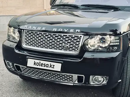 Land Rover Range Rover 2012 года за 13 400 000 тг. в Алматы – фото 17