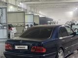 Mercedes-Benz E 280 1996 года за 3 200 000 тг. в Тараз – фото 3