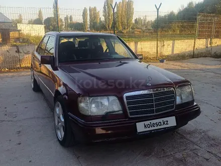 Mercedes-Benz E 320 1994 года за 3 600 000 тг. в Тараз