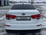 Kia Rio 2015 года за 6 200 000 тг. в Актобе – фото 4