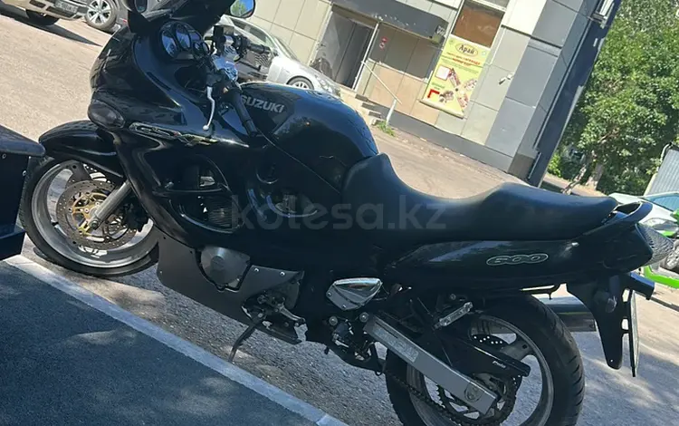 Suzuki  GSX 600F Katana 1999 годаүшін1 650 000 тг. в Астана