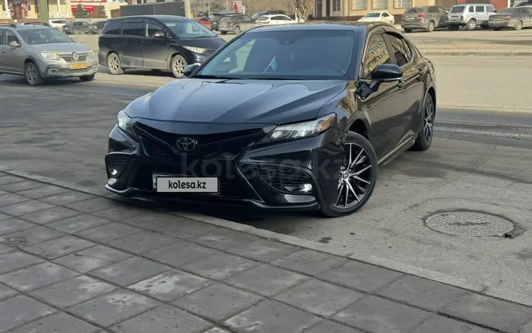 Toyota Camry 2022 года за 13 500 000 тг. в Павлодар