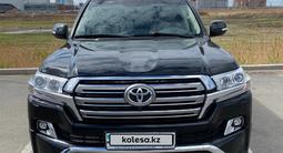 Toyota Land Cruiser 2016 годаүшін36 500 000 тг. в Астана