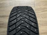 Шипованные шины Yokohama за 50 000 тг. в Астана – фото 2