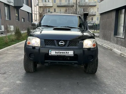 Nissan NP300 2012 года за 5 000 000 тг. в Алматы – фото 13